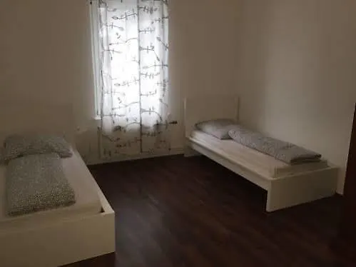 Апартаменты A&s Roonstrasse *