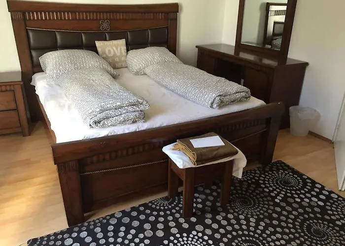 A&s Roonstrasse Апартаменты *